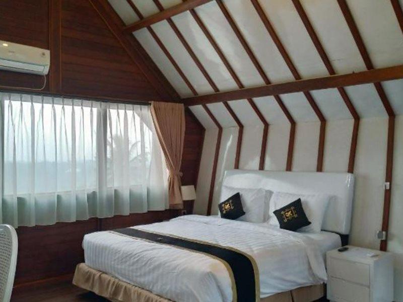 Chevilly Resort And Camp Bogor Bagian luar foto
